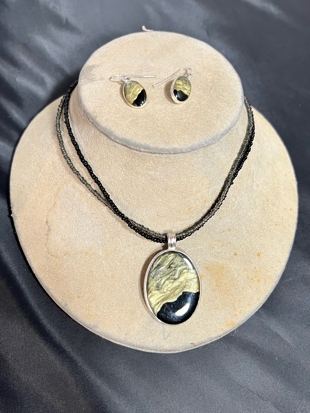 Kenneth Cole Black and Gold Glitter Marbled Pendant & Matching Earrings